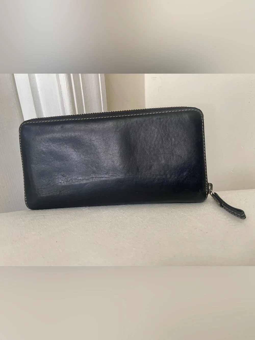 Coach Black Leather Zip Wallet with Contrast Stitching